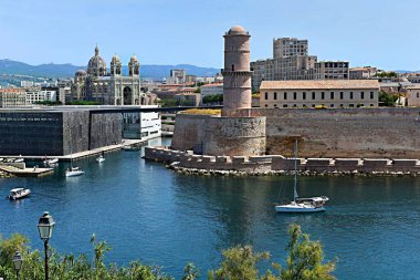 Marsilya, Fransa - 4 Haziran 2024: Güney Fransa 'daki antik Saint Jean kalesinin manzarası