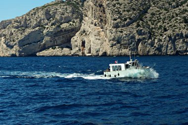 Calanques De Pin Koyu, Cassis balıkçı köyü yakınlarındaki Calanques Ulusal Parkı, Provence, Güney Fransa, Avrupa