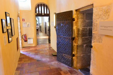 Fransa 'nın Cannes kentindeki Sainte-Marguerite Adası' ndaki Royal Kalesi.