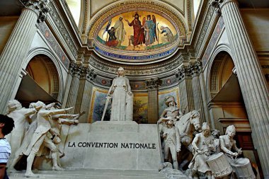 Paris, Fransa - 21 Haziran 2023: Paris 'teki Latin Mahallesi' ndeki Pantheon Binası