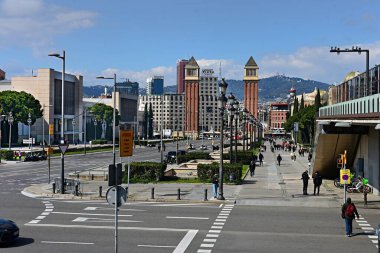 Barselona, İspanya - 01 Mart 2024: Barcelona 'daki İspanya Plaza' daki Venedik Kuleleri