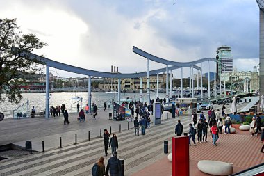 Barcelona, İspanya - 02 Mart 2024: Vell limanı veya Barcelona 'daki eski liman manzarası