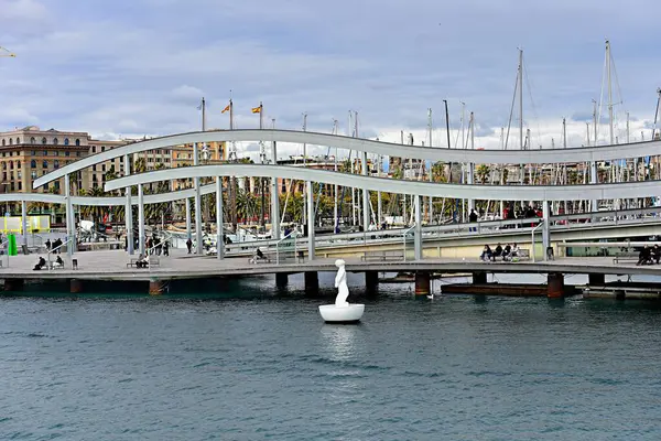 Barcelona, İspanya - 02 Mart 2024: Vell limanı veya Barcelona 'daki eski liman manzarası