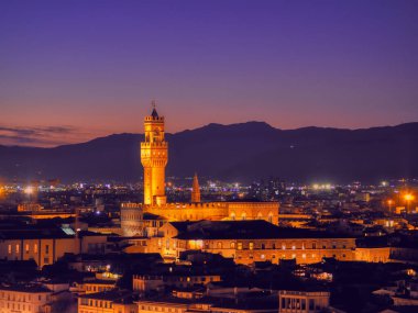 Arnolfo kulesi gün batımı manzaralı, Floransa, İtalya