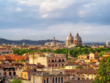 Vatikan Kubbeleri 'nin en üst manzarası, Roma, İtalya