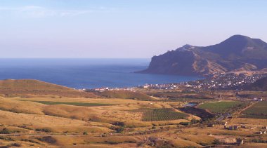 Güneşli bir günde Seacost Köyü