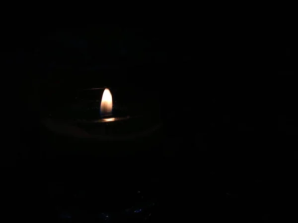 Hořící Svíčka Černém Pozadí — Stock fotografie