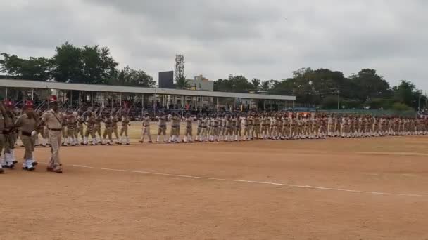 Estádio Distrital Davangere Karnataka Agosto 2023 Parada Polícia Marcha Polícia — Vídeo de Stock