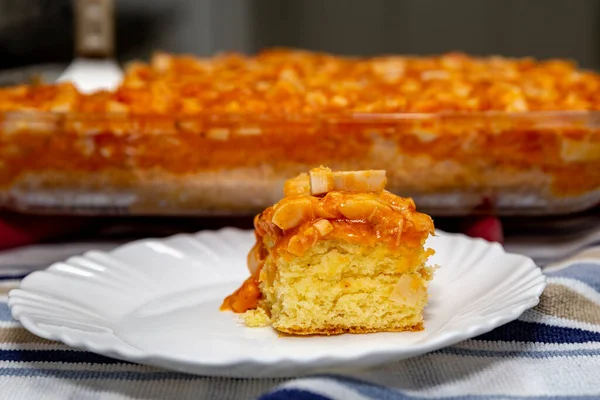 Traditional heart of palm savory pie with tomato and onion sauce. Details