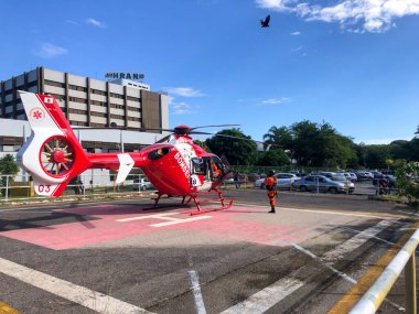 İtfaiye kurtarma helikopteri. Asa Norte Bölge Hastanesi (HRAN).