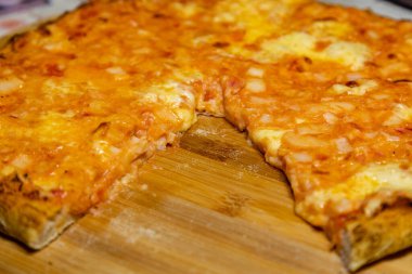 Geleneksel kırsal Palm Heart pizzası Brezilya usulü