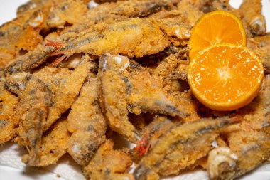 Kızarmış Lambari do Rabo Vermelho (Astyanax bimaculatus) tipik Brezilya tatlı su balığı