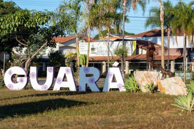 Bairro do Guar (Chrysocyon brachyurus)).