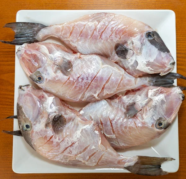 Чистая Приправленная Рыба Перо Balistes Capriscus Типичная Рыба Побережья Эсприто — стоковое фото