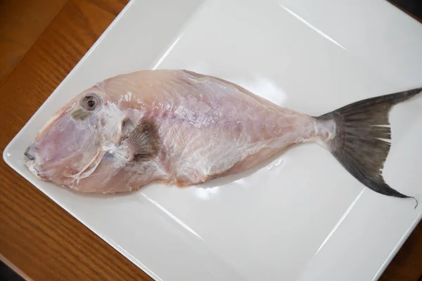 Pesce Pero Pulito Stagionato Balistes Capriscus Pesce Tipico Della Costa — Foto Stock