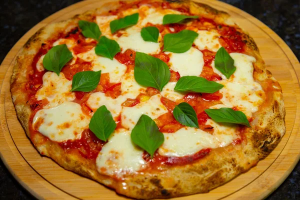 Klassisch Margherita Pizza Klassifiziert Als Original Italienische Vera Pizza — Stockfoto