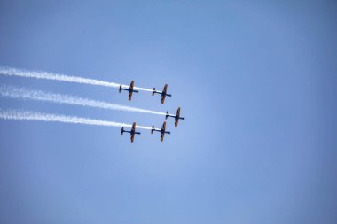 3 Super Tucano A-29 Turboprop uçağından oluşan geleneksel Brezilya Duman Filosu