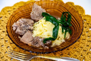 Gerçek yemek, kırsal ve besleyici ev yemeği.