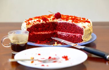 Pastanın üzerindeki kiraz genellikle pastanın en iyi kısmına atıfta bulunulan bir terimdir.