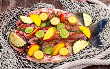 Tambaqui Colossoma makropomum Amazon ve Pantanal 'dan geleneksel Brezilya tatlı su balığı.