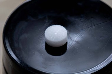 Beyaz Naftalin Topları veya Naftalin Topları ince detaylar izole