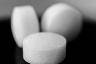 Beyaz Naftalin Topları veya Naftalin Topları ince detaylar izole