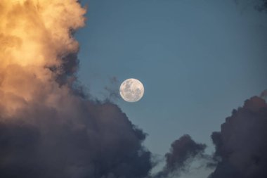 Dolunayın muhteşem ve kaliteli fotoğrafçılığı