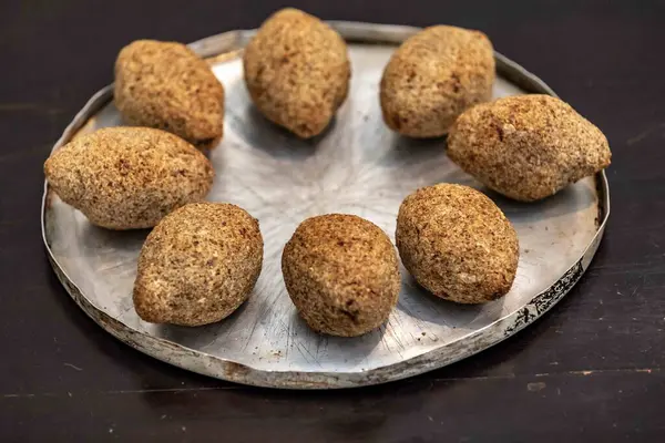 En geleneksel ve otantik Suriye Lübnan Arap kibbesi.