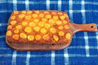 Geleneksel karamelli muzlu turta, tipik Brezilya turtası.