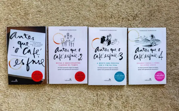  Japon yazar Toshikazu Kawaguchi 'nin 