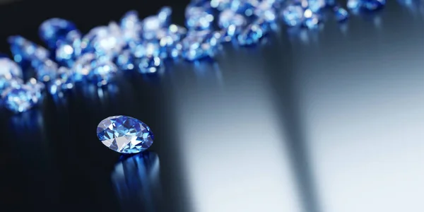 Група Сапфірових Діамантів Розміщена Глянсовому Фоні Відображає Який Фокус — стокове фото