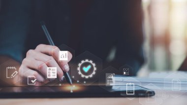 Personel kalitesi ve verimliliğinin denetlenmesi ve değerlendirilmesi, iş belgesi değerlendirme süreci, işletme maliyesi vergi belgelerinin denetlenmesi, veri analizinin raporlarına göre büyüme sonuçları