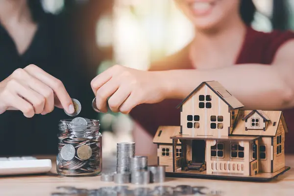 金融の概念と貯蓄 投資の節約 将来のための計画の貯蓄 退職金 財務準備 将来のリスク管理 不動産投資 住宅と生活 — ストック写真