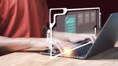 İş adamı internet üzerinden sözleşme belgelerini kontrol ediyor, iş belgeleri ve anlaşmaları hallediyor, iş sözleşmesi imzalıyor, sözleşme belgelerinin veya garanti kartlarının onaylanması, kontrol listesinin onaylanması 