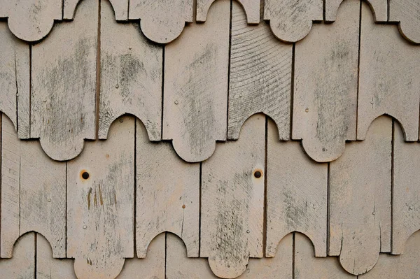 Eski ahşap desenli ön cephenin yatay görüntüsü. Yüksek kaliteli fotoğraf.