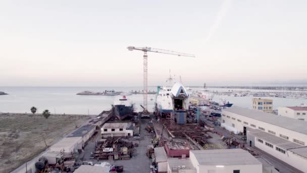 Orbital Drone Flight Dock Huge Vessel Has Nose Opened Getting — Stock video
