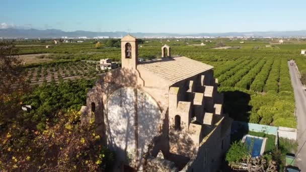Drone Footage Flight Santa Barbara Ancient Church Orange Trees Spain — Stockvideo