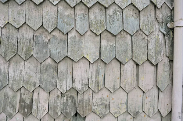 Eski ahşap desenli ön cephenin yatay görüntüsü. Yüksek kaliteli fotoğraf.