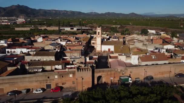 Lateral Drone View Medieval Village Mascarell Its Stone Walls Spain — Stockvideo