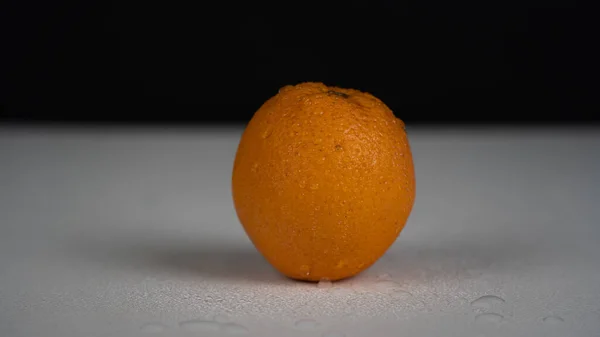 Frutta Arancione Sfondo Nero — Foto Stock