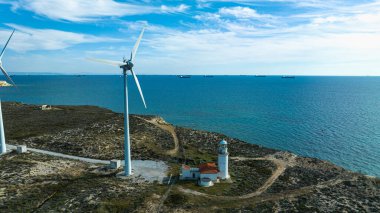 Yel değirmeni Deniz tarafından inşa edilmiş yel değirmenleri.