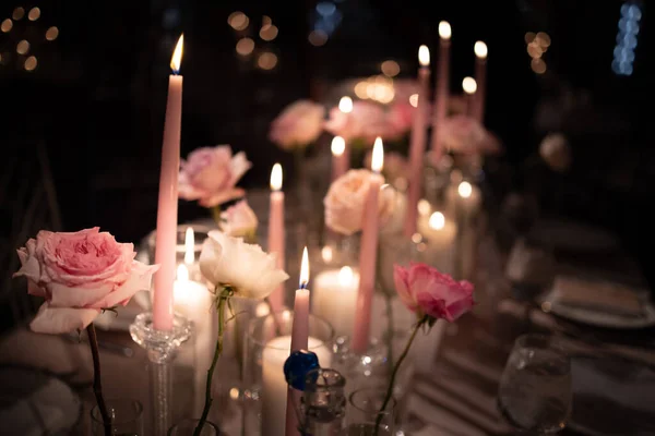 Kerzen Mit Blumen Hintergrund — Stockfoto