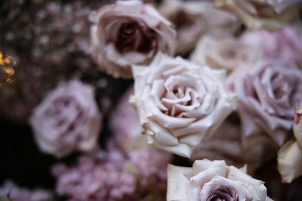 Güzel düğün buketi pembe ve beyaz 