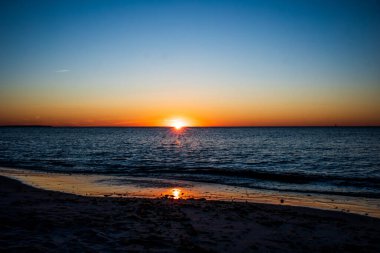 Akşamları güzel deniz manzarası 