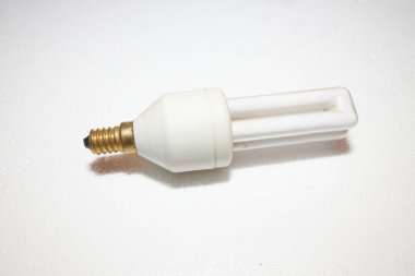 Eski bir enerji tasarrufu lambası
