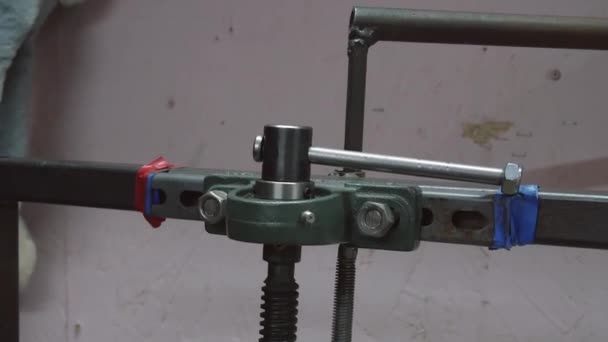 Une Machine Métallique Pour Fabrication Divers Éléments Pièces Machine Production — Video