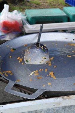 Tiau noodle cauldron after finishing is used by street vendors.