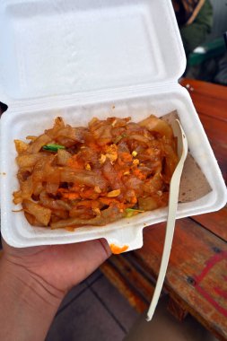 one portion of mie tiau at car free day event.