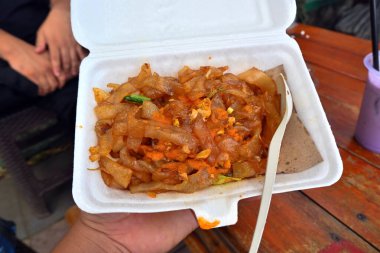 one portion of mie tiau at car free day event.