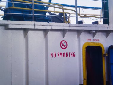 Gemide sigara içme alanı yok.